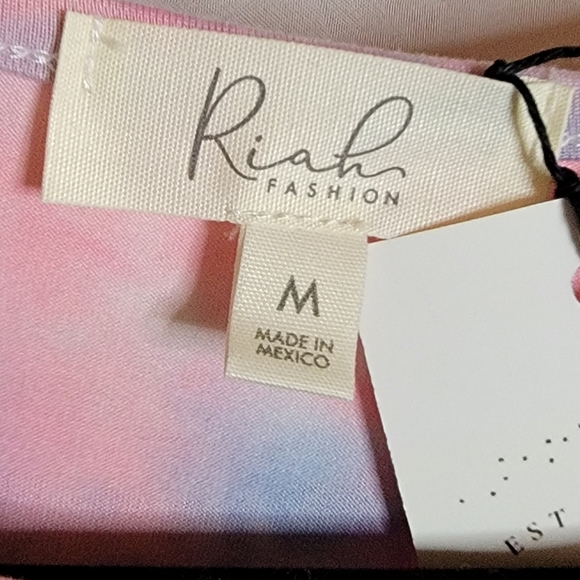 Right Dress - Picture 5 of 8